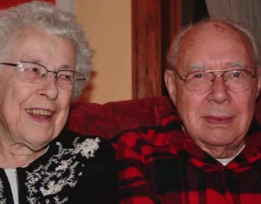 ୭୩ ବର୍ଷ ଏକାଠି ବଞ୍ଚିଲେ, ହାତ ଧରାଧରି ହୋଇ ଏକାଠି ଚାଲିଗଲେ